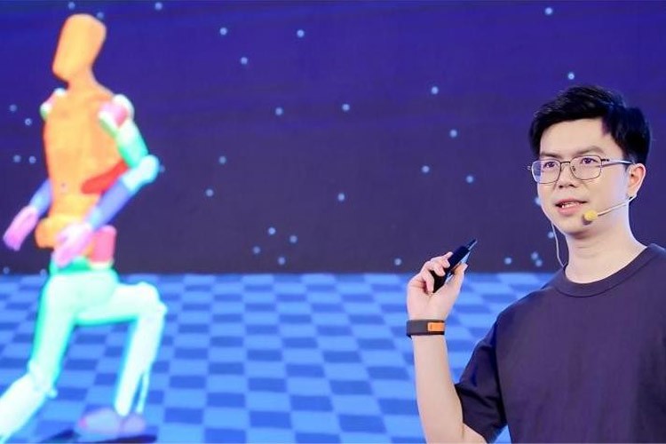 天才少年稚晖君开云机器人走路进场！AI模型做大脑，目标售价20万以内